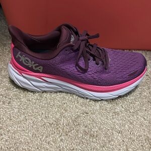Hoka Clifton 8 Women’s Size 6.5B